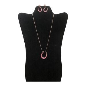 Vintage Western Country Chic Red Gemstone Horseshoe Design Necklace Earrings Set